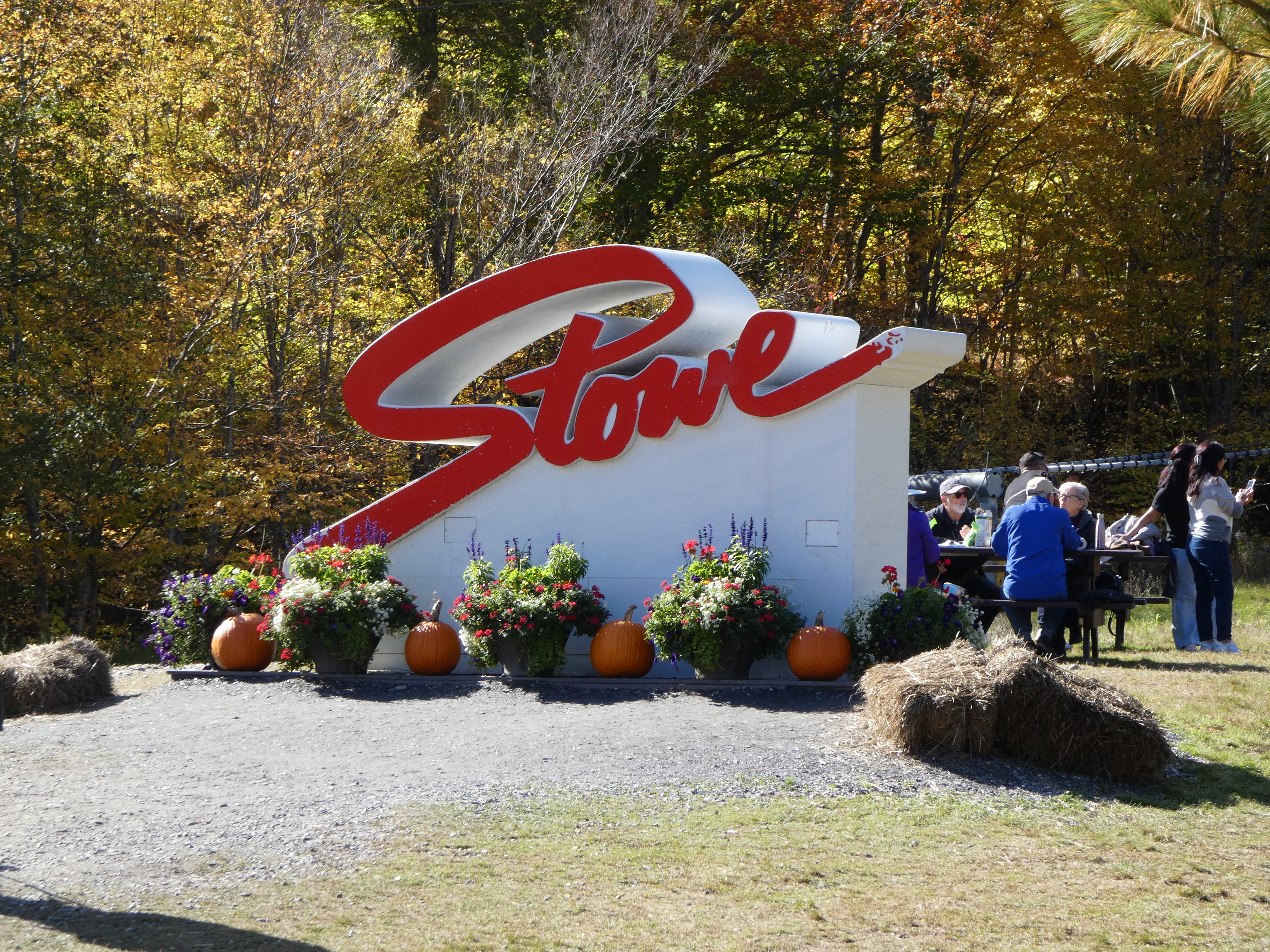 Destination: Stowe, Vermont Fall Foliage